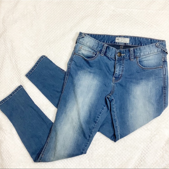 Free People Denim - FREE PEOPLE SKINNY JEANS